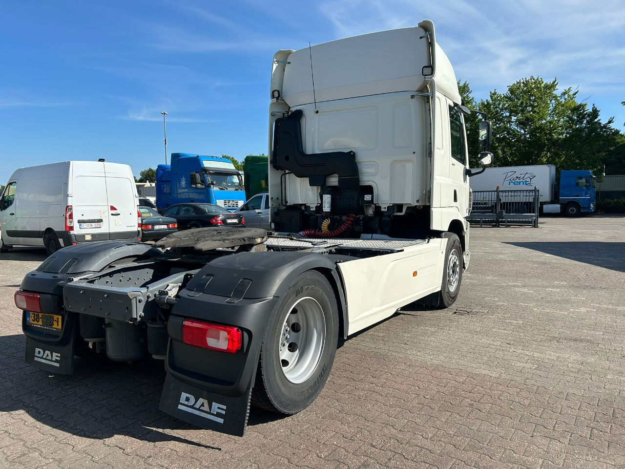 DAF CF 440 436pk / APK / Euro 6 / bj. 2016 - Tegljač: slika DAF CF 440 436pk / APK / Euro 6 / bj. 2016 - Tegljač DAF CF 440 436pk / APK / Euro 6 / bj. 2016 - Tegljač: slika DAF CF 440 436pk / APK / Euro 6 / bj. 2016 - Tegljač