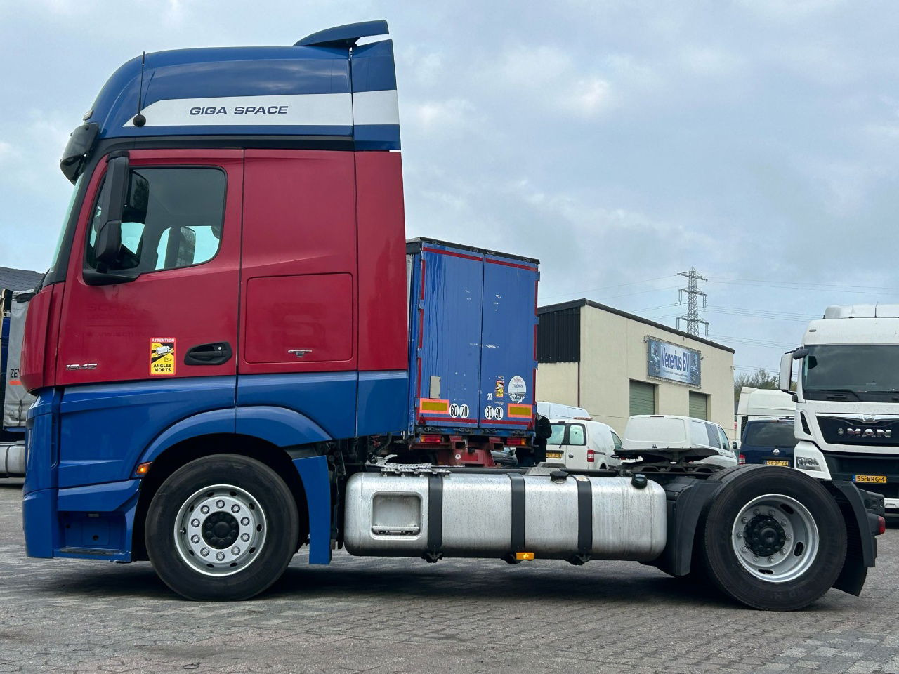 Mercedes-Benz Actros Euro 6 / BJ. 2015 / APK - Tegljač: slika Mercedes-Benz Actros Euro 6 / BJ. 2015 / APK - Tegljač Mercedes-Benz Actros Euro 6 / BJ. 2015 / APK - Tegljač: slika Mercedes-Benz Actros Euro 6 / BJ. 2015 / APK - Tegljač