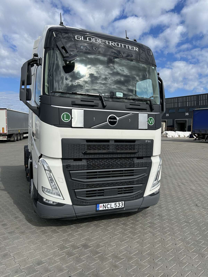 VOLVO FH D13 - Tegljač: slika VOLVO FH D13 - Tegljač VOLVO FH D13 - Tegljač: slika VOLVO FH D13 - Tegljač
