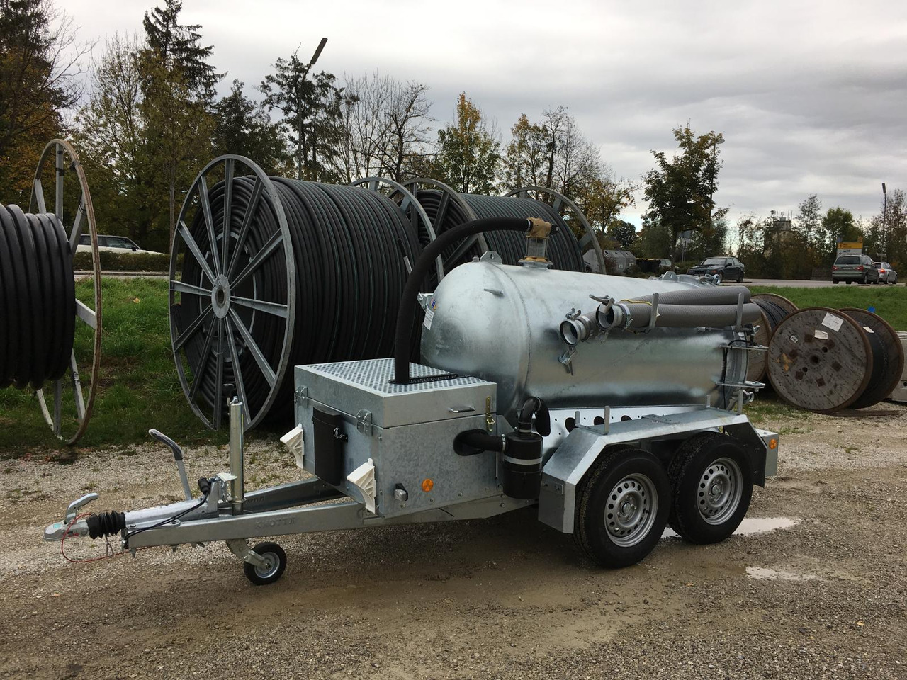 M-Vac 1500 Vacuum system specialized for drilling mud / vacuum container 1500l - Direkcionalna bušilica: slika M-Vac 1500 Vacuum system specialized for drilling mud / vacuum container 1500l - Direkcionalna bušilica M-Vac 1500 Vacuum system specialized for drilling mud / vacuum container 1500l - Direkcionalna bušilica: slika M-Vac 1500 Vacuum system specialized for drilling mud / vacuum container 1500l - Direkcionalna bušilica
