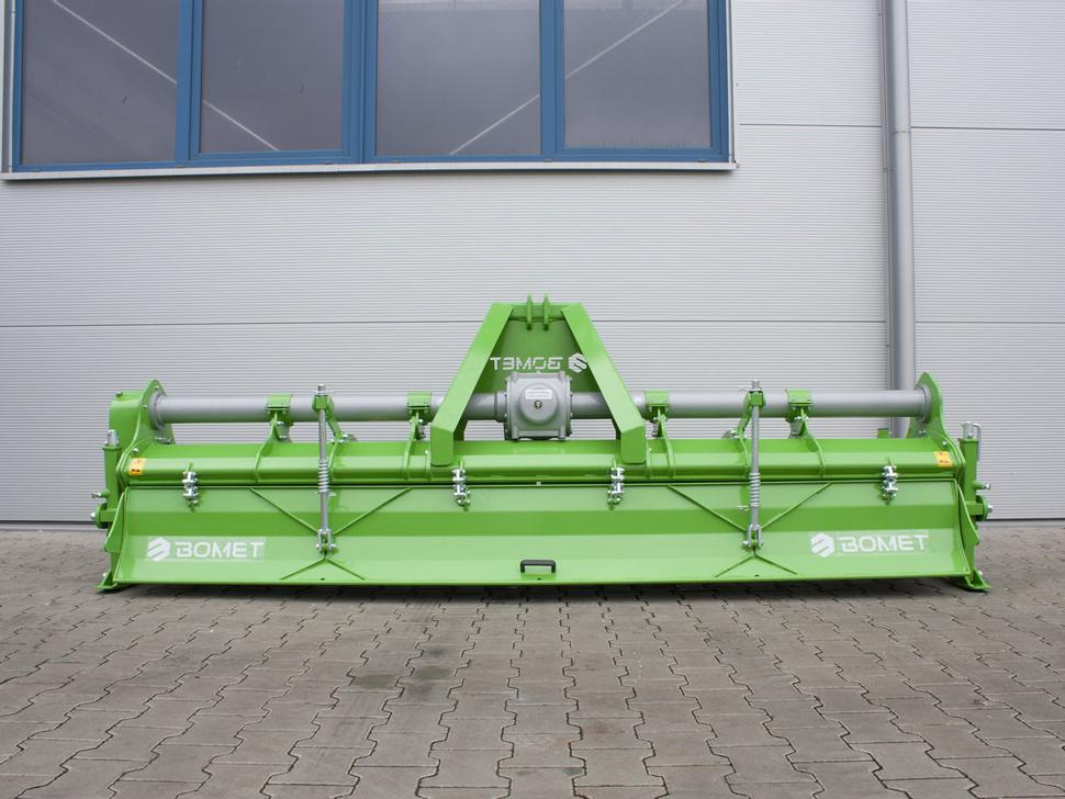 Bomet Bodenfräsen / Rotary tiller / Rotavator / Vangatrice / Desgarrador / Роторный культиватор / Glebogryzarka 3 m - Traktorska freza: slika Bomet Bodenfräsen / Rotary tiller / Rotavator / Vangatrice / Desgarrador / Роторный культиватор / Glebogryzarka 3 m - Traktorska freza Bomet Bodenfräsen / Rotary tiller / Rotavator / Vangatrice / Desgarrador / Роторный культиватор / Glebogryzarka 3 m - Traktorska freza: slika Bomet Bodenfräsen / Rotary tiller / Rotavator / Vangatrice / Desgarrador / Роторный культиватор / Glebogryzarka 3 m - Traktorska freza