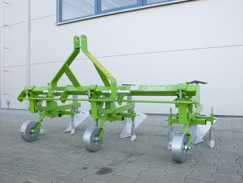 Bomet Jäthacke-Häufler / Hoe ridger / Butteuse / Rincalzatore assolcatore / Полольник-окучник / Obsypnik - Oprema za obradu tla: slika Bomet Jäthacke-Häufler / Hoe ridger / Butteuse / Rincalzatore assolcatore / Полольник-окучник / Obsypnik - Oprema za obradu tla Bomet Jäthacke-Häufler / Hoe ridger / Butteuse / Rincalzatore assolcatore / Полольник-окучник / Obsypnik - Oprema za obradu tla: slika Bomet Jäthacke-Häufler / Hoe ridger / Butteuse / Rincalzatore assolcatore / Полольник-окучник / Obsypnik - Oprema za obradu tla