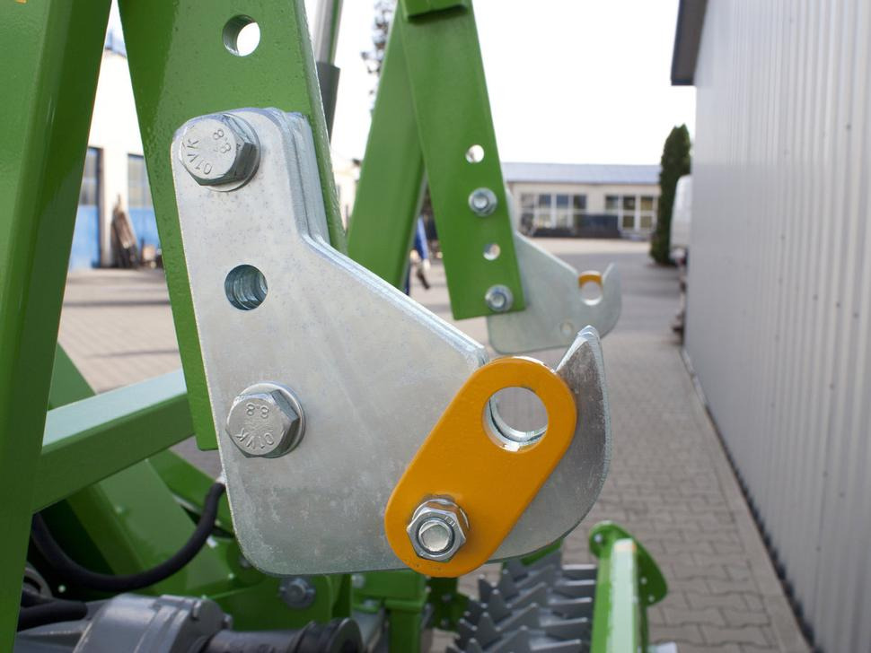 Novi Roto drljača Bomet Kreiselegge / Power harrow / Herse rotative / Erpice rotante / Grada rotativa / Brona wirnikowa 3 m: slika Novi Roto drljača Bomet Kreiselegge / Power harrow / Herse rotative / Erpice rotante / Grada rotativa / Brona wirnikowa 3 m