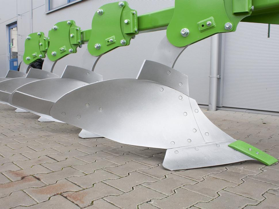 Bomet Pflüge / Single-beam plow / Charrue mono-poutre / Aratro / Плуг / Pług jednobelkowy Libra 3+1 - Plug: slika Bomet Pflüge / Single-beam plow / Charrue mono-poutre / Aratro / Плуг / Pług jednobelkowy Libra 3+1 - Plug Bomet Pflüge / Single-beam plow / Charrue mono-poutre / Aratro / Плуг / Pług jednobelkowy Libra 3+1 - Plug: slika Bomet Pflüge / Single-beam plow / Charrue mono-poutre / Aratro / Плуг / Pług jednobelkowy Libra 3+1 - Plug