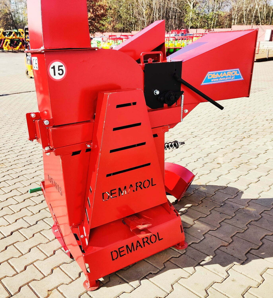 Demarol Trommelhacker / Chipper / Broyeur / Rębak - Drobilica za drvo: slika Demarol Trommelhacker / Chipper / Broyeur / Rębak - Drobilica za drvo Demarol Trommelhacker / Chipper / Broyeur / Rębak - Drobilica za drvo: slika Demarol Trommelhacker / Chipper / Broyeur / Rębak - Drobilica za drvo