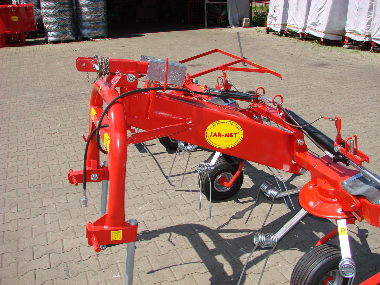 JAR-MET Schwader / Tedder / Faneuse / Przetrząsacz 5,2 m - Prevrtač sijena/ Grabulje: slika JAR-MET Schwader / Tedder / Faneuse / Przetrząsacz 5,2 m - Prevrtač sijena/ Grabulje JAR-MET Schwader / Tedder / Faneuse / Przetrząsacz 5,2 m - Prevrtač sijena/ Grabulje: slika JAR-MET Schwader / Tedder / Faneuse / Przetrząsacz 5,2 m - Prevrtač sijena/ Grabulje