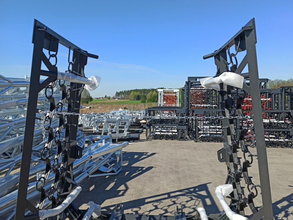 METAL-TECHNIK Wiesenegge / Meadow harrow / Herse de prairie / Strigliatrice / Полевая волокуша / Włóka łąkowa 4 m - Drljača s lancem: slika METAL-TECHNIK Wiesenegge / Meadow harrow / Herse de prairie / Strigliatrice / Полевая волокуша / Włóka łąkowa 4 m - Drljača s lancem METAL-TECHNIK Wiesenegge / Meadow harrow / Herse de prairie / Strigliatrice / Полевая волокуша / Włóka łąkowa 4 m - Drljača s lancem: slika METAL-TECHNIK Wiesenegge / Meadow harrow / Herse de prairie / Strigliatrice / Полевая волокуша / Włóka łąkowa 4 m - Drljača s lancem