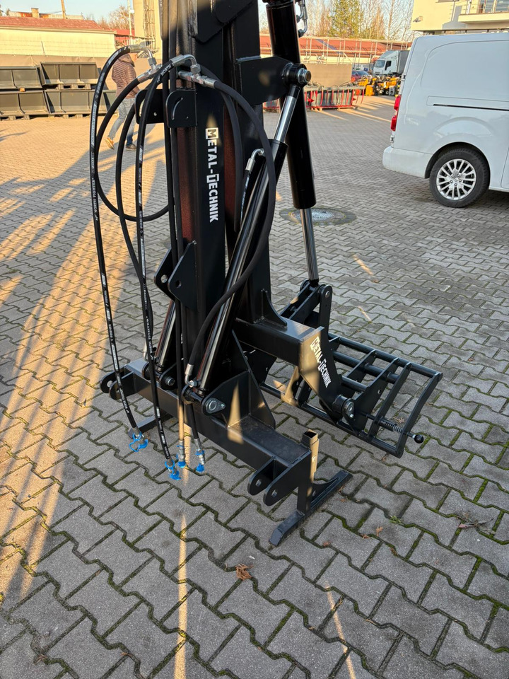 Metal-Technik Hecklader / Three-point loader / Chargeur 3 points / Cargador trasero / Caricatore posteriore / Погрузчик с задней стойкой / Ładowacz na tylny TUZ - Prednji utovarivač za traktor za Traktor: slika Metal-Technik Hecklader / Three-point loader / Chargeur 3 points / Cargador trasero / Caricatore posteriore / Погрузчик с задней стойкой / Ładowacz na tylny TUZ - Prednji utovarivač za traktor za Traktor Metal-Technik Hecklader / Three-point loader / Chargeur 3 points / Cargador trasero / Caricatore posteriore / Погрузчик с задней стойкой / Ładowacz na tylny TUZ - Prednji utovarivač za traktor za Traktor: slika Metal-Technik Hecklader / Three-point loader / Chargeur 3 points / Cargador trasero / Caricatore posteriore / Погрузчик с задней стойкой / Ładowacz na tylny TUZ - Prednji utovarivač za traktor za Traktor