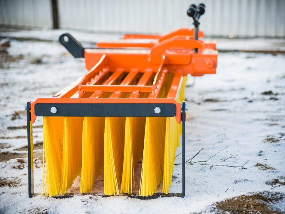 Moderntech Kehrmaschine / Sweeper / Balayeuse / Spazzolatrice / Подметальная машина / Zamiatarka 3 m - Cestovna čistilica za Metla: slika Moderntech Kehrmaschine / Sweeper / Balayeuse / Spazzolatrice / Подметальная машина / Zamiatarka 3 m - Cestovna čistilica za Metla Moderntech Kehrmaschine / Sweeper / Balayeuse / Spazzolatrice / Подметальная машина / Zamiatarka 3 m - Cestovna čistilica za Metla: slika Moderntech Kehrmaschine / Sweeper / Balayeuse / Spazzolatrice / Подметальная машина / Zamiatarka 3 m - Cestovna čistilica za Metla