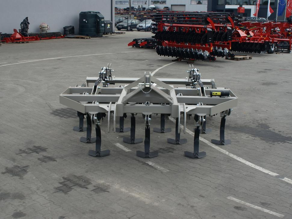 ROLEX Flügelschargrubber / No-till cultivator / Dechaumeur à dents / Aratri stoppiatori / Cultivador sin labranza / Культиватор No-till / Kultywator bezorkowy 3 m - Kultivator: slika ROLEX Flügelschargrubber / No-till cultivator / Dechaumeur à dents / Aratri stoppiatori / Cultivador sin labranza / Культиватор No-till / Kultywator bezorkowy 3 m - Kultivator ROLEX Flügelschargrubber / No-till cultivator / Dechaumeur à dents / Aratri stoppiatori / Cultivador sin labranza / Культиватор No-till / Kultywator bezorkowy 3 m - Kultivator: slika ROLEX Flügelschargrubber / No-till cultivator / Dechaumeur à dents / Aratri stoppiatori / Cultivador sin labranza / Культиватор No-till / Kultywator bezorkowy 3 m - Kultivator