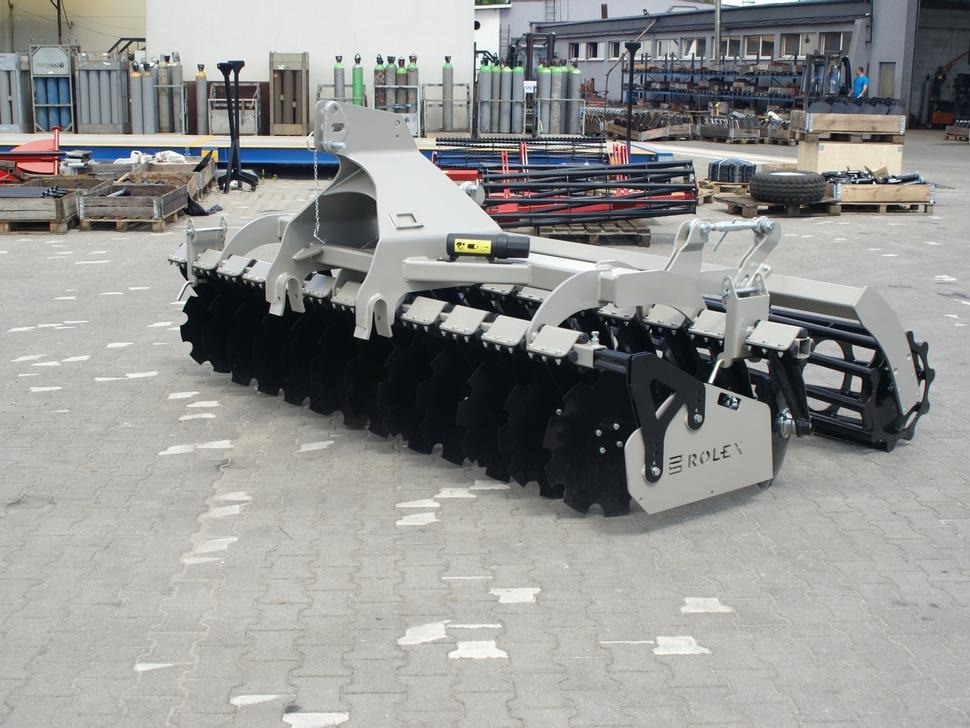 ROLEX Scheibenegge / Discs harrow / Dechaumeur à disques / Erpice a dischi / Cultivador de discos / Дисковая борона / Agregat talerzowy uprawowy 3 m - Tanjurača: slika ROLEX Scheibenegge / Discs harrow / Dechaumeur à disques / Erpice a dischi / Cultivador de discos / Дисковая борона / Agregat talerzowy uprawowy 3 m - Tanjurača ROLEX Scheibenegge / Discs harrow / Dechaumeur à disques / Erpice a dischi / Cultivador de discos / Дисковая борона / Agregat talerzowy uprawowy 3 m - Tanjurača: slika ROLEX Scheibenegge / Discs harrow / Dechaumeur à disques / Erpice a dischi / Cultivador de discos / Дисковая борона / Agregat talerzowy uprawowy 3 m - Tanjurača