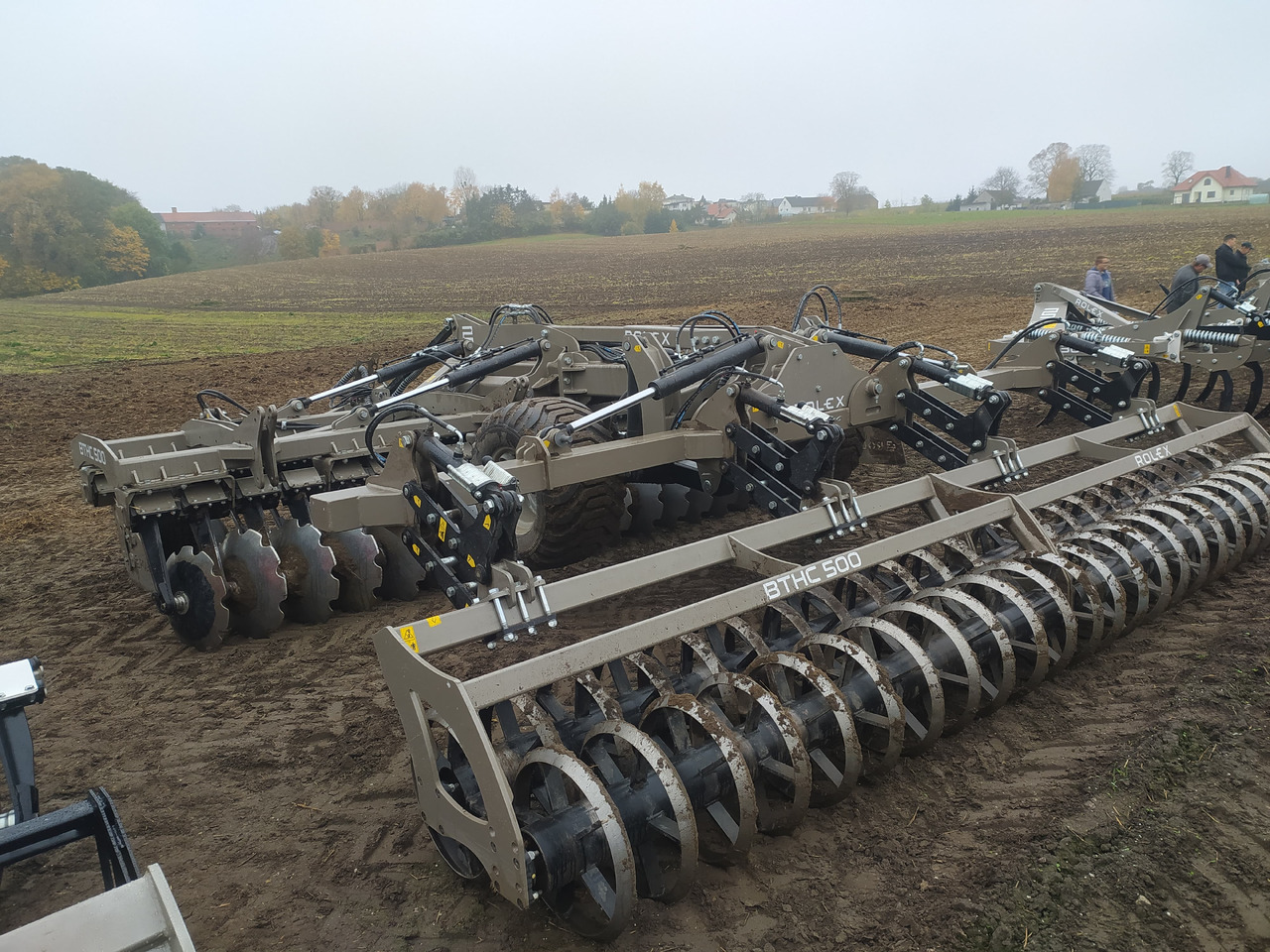 ROLEX Scheibenegge / Hydraulic discs harrow / Dechaumeur à disques / Erpice a dischi / Grada de discos / Дисковая борона / Brona talerzowa 5 m - Tanjurača: slika ROLEX Scheibenegge / Hydraulic discs harrow / Dechaumeur à disques / Erpice a dischi / Grada de discos / Дисковая борона / Brona talerzowa 5 m - Tanjurača ROLEX Scheibenegge / Hydraulic discs harrow / Dechaumeur à disques / Erpice a dischi / Grada de discos / Дисковая борона / Brona talerzowa 5 m - Tanjurača: slika ROLEX Scheibenegge / Hydraulic discs harrow / Dechaumeur à disques / Erpice a dischi / Grada de discos / Дисковая борона / Brona talerzowa 5 m - Tanjurača