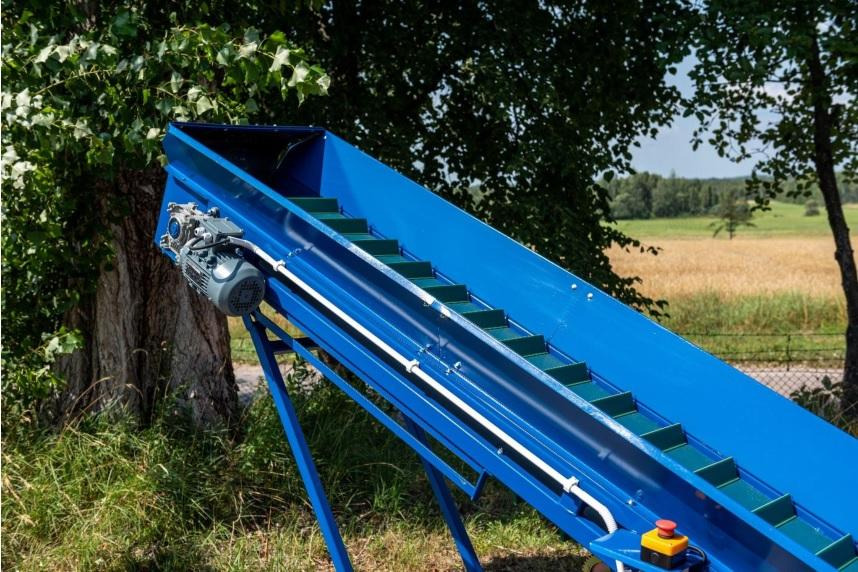 ROLMET Förderband / Belt conveyor / Convoyeur à tapis / Przenośnik taśmowy / Trasportatore a nastro / Конвейер ленточный / Przenośnik taśmowy PT - 1/3R - Transportna traka: slika ROLMET Förderband / Belt conveyor / Convoyeur à tapis / Przenośnik taśmowy / Trasportatore a nastro / Конвейер ленточный / Przenośnik taśmowy PT - 1/3R - Transportna traka ROLMET Förderband / Belt conveyor / Convoyeur à tapis / Przenośnik taśmowy / Trasportatore a nastro / Конвейер ленточный / Przenośnik taśmowy PT - 1/3R - Transportna traka: slika ROLMET Förderband / Belt conveyor / Convoyeur à tapis / Przenośnik taśmowy / Trasportatore a nastro / Конвейер ленточный / Przenośnik taśmowy PT - 1/3R - Transportna traka