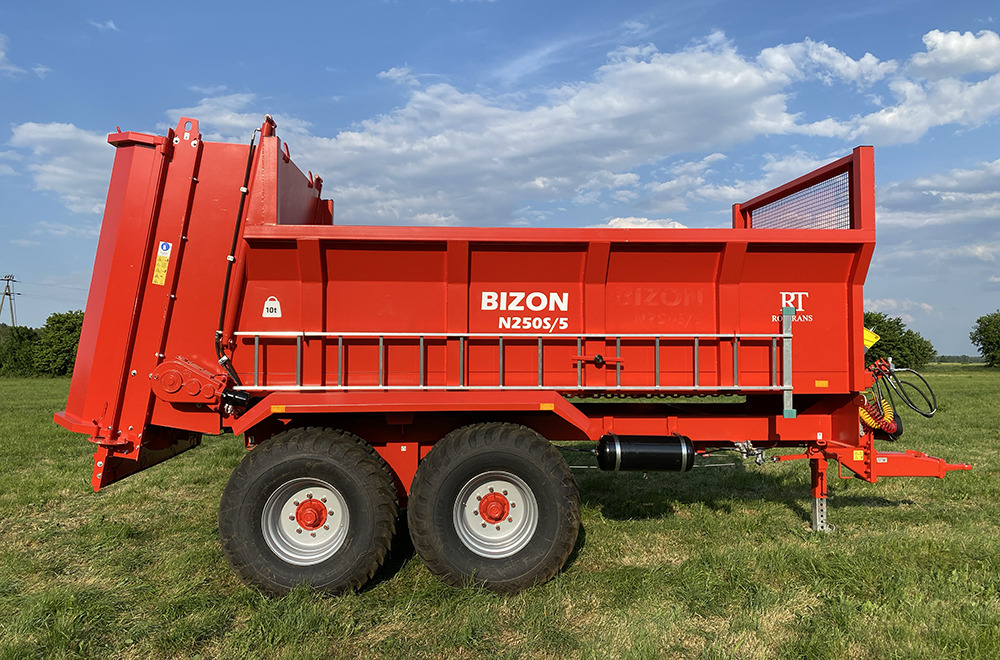 Roltrans Miststreuer / Manure spreader / Epandeur à fumier / Spandiletame / Разбрасыватель органических удобрений / Rozrzutnik obornika N250S/5 10 t - Rasipač stajskog gnoja: slika Roltrans Miststreuer / Manure spreader / Epandeur à fumier / Spandiletame / Разбрасыватель органических удобрений / Rozrzutnik obornika N250S/5 10 t - Rasipač stajskog gnoja Roltrans Miststreuer / Manure spreader / Epandeur à fumier / Spandiletame / Разбрасыватель органических удобрений / Rozrzutnik obornika N250S/5 10 t - Rasipač stajskog gnoja: slika Roltrans Miststreuer / Manure spreader / Epandeur à fumier / Spandiletame / Разбрасыватель органических удобрений / Rozrzutnik obornika N250S/5 10 t - Rasipač stajskog gnoja
