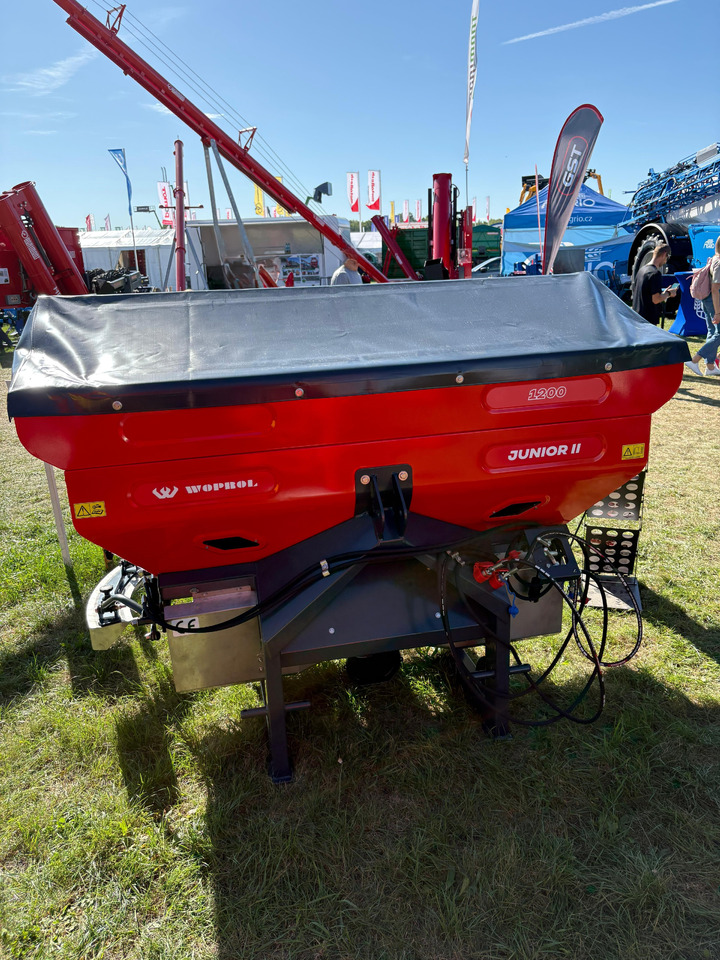 Novi Rasipač gnojiva WOPROL Düngerstreuer / Fertilizer spreader / Epandeur d'engrais / Rozsiewacz nawozów 600 kg: slika Novi Rasipač gnojiva WOPROL Düngerstreuer / Fertilizer spreader / Epandeur d'engrais / Rozsiewacz nawozów 600 kg Novi Rasipač gnojiva WOPROL Düngerstreuer / Fertilizer spreader / Epandeur d'engrais / Rozsiewacz nawozów 600 kg: slika Novi Rasipač gnojiva WOPROL Düngerstreuer / Fertilizer spreader / Epandeur d'engrais / Rozsiewacz nawozów 600 kg