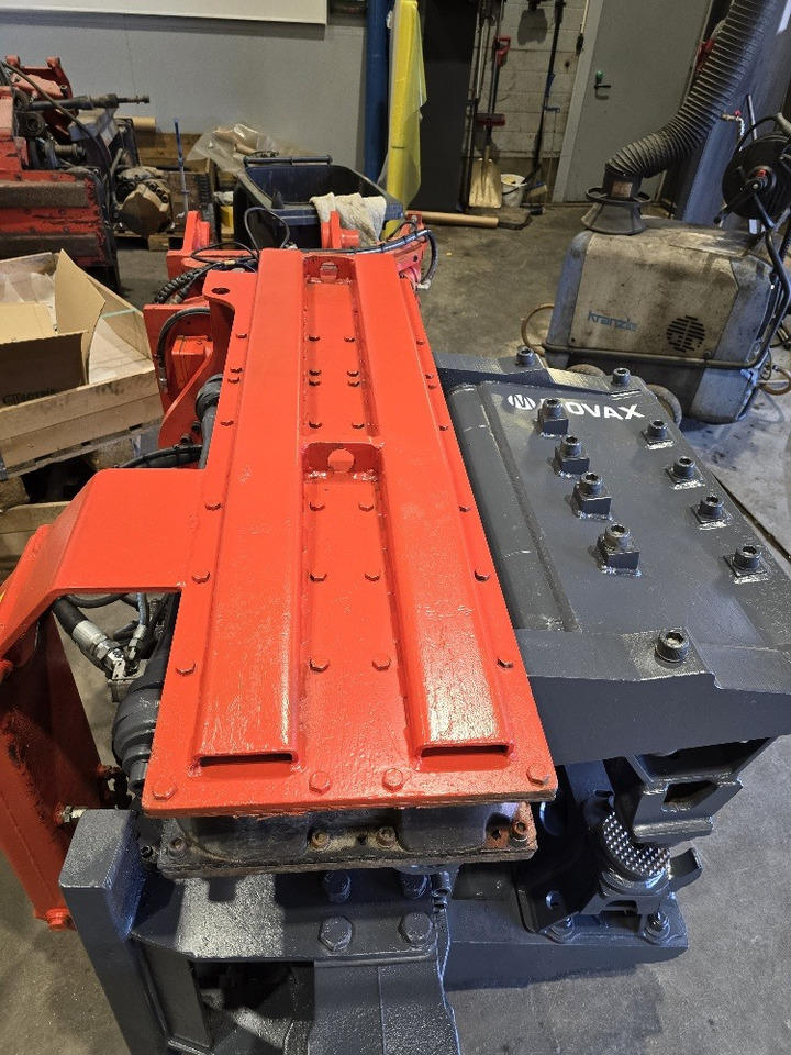 MOVAX SG-75V - Zabijač stupova: slika MOVAX SG-75V - Zabijač stupova MOVAX SG-75V - Zabijač stupova: slika MOVAX SG-75V - Zabijač stupova