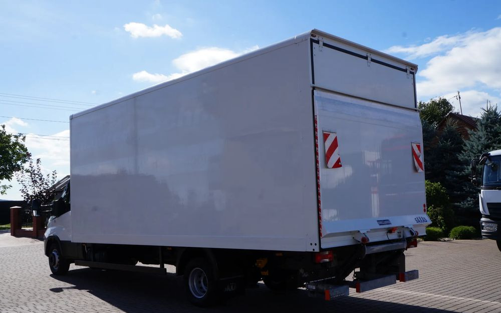 Iveco DAILY 72c18  Automat HI-MATIC Kontener 6 m 74 tys km STAN NOWY - Kamion sandučar: slika  Iveco DAILY 72c18  Automat HI-MATIC Kontener 6 m 74 tys km STAN NOWY - Kamion sandučar Iveco DAILY 72c18  Automat HI-MATIC Kontener 6 m 74 tys km STAN NOWY - Kamion sandučar: slika  Iveco DAILY 72c18  Automat HI-MATIC Kontener 6 m 74 tys km STAN NOWY - Kamion sandučar