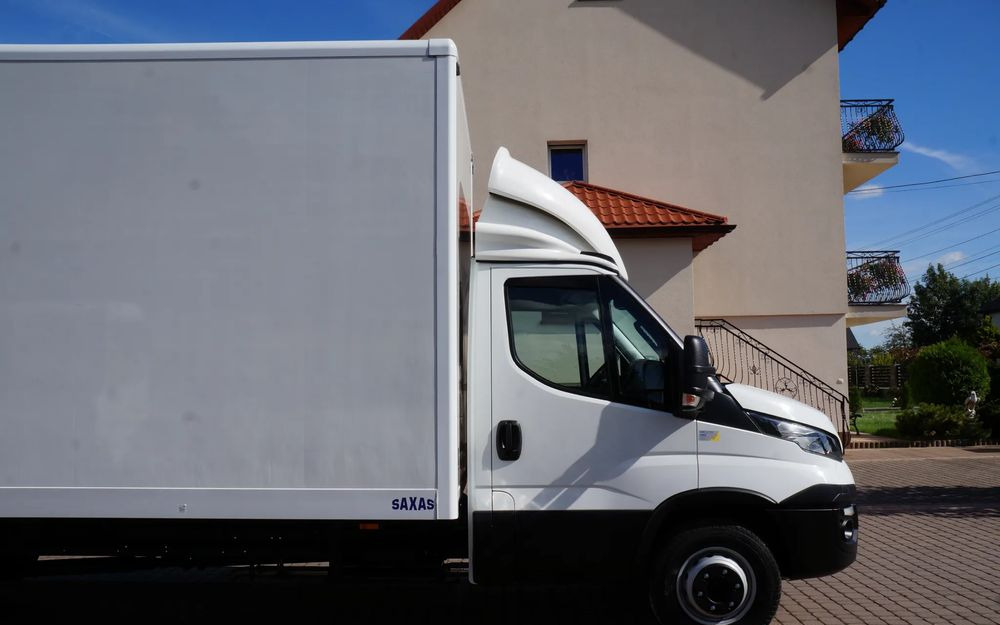 Iveco DAILY 72c18  Automat HI-MATIC Kontener 6 m 74 tys km STAN NOWY - Kamion sandučar: slika  Iveco DAILY 72c18  Automat HI-MATIC Kontener 6 m 74 tys km STAN NOWY - Kamion sandučar Iveco DAILY 72c18  Automat HI-MATIC Kontener 6 m 74 tys km STAN NOWY - Kamion sandučar: slika  Iveco DAILY 72c18  Automat HI-MATIC Kontener 6 m 74 tys km STAN NOWY - Kamion sandučar