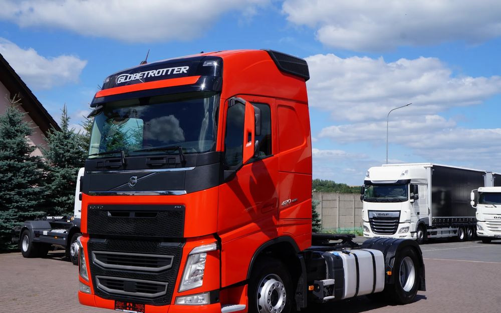 Volvo FH 4 EURO 6 GLOBETROTTER NISKI PRZEBIEG PEŁEN SERWIS - Tegljač: slika Volvo FH 4 EURO 6 GLOBETROTTER NISKI PRZEBIEG PEŁEN SERWIS - Tegljač Volvo FH 4 EURO 6 GLOBETROTTER NISKI PRZEBIEG PEŁEN SERWIS - Tegljač: slika Volvo FH 4 EURO 6 GLOBETROTTER NISKI PRZEBIEG PEŁEN SERWIS - Tegljač