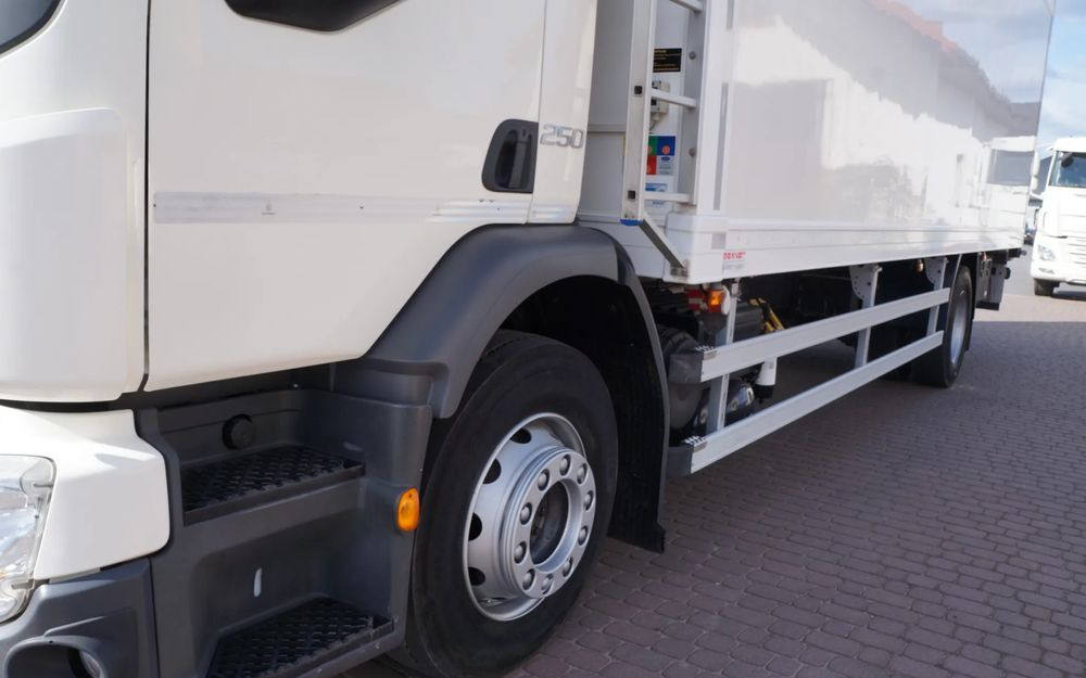 Volvo FE 18.250 Euro 6 18 TON CHŁODNIA KONTENER 19 PALET NISKI PRZEBIEG - Kamion hladnjača: slika Volvo FE 18.250 Euro 6 18 TON CHŁODNIA KONTENER 19 PALET NISKI PRZEBIEG - Kamion hladnjača Volvo FE 18.250 Euro 6 18 TON CHŁODNIA KONTENER 19 PALET NISKI PRZEBIEG - Kamion hladnjača: slika Volvo FE 18.250 Euro 6 18 TON CHŁODNIA KONTENER 19 PALET NISKI PRZEBIEG - Kamion hladnjača