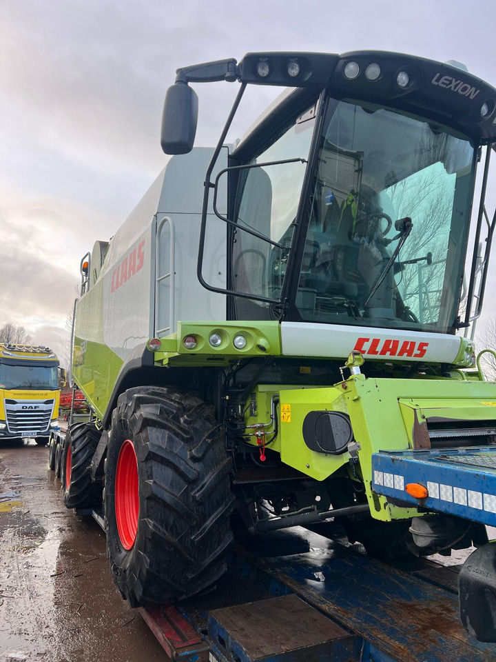 CLAAS Lexion 620 - Kombajn za žetvu: slika CLAAS Lexion 620 - Kombajn za žetvu CLAAS Lexion 620 - Kombajn za žetvu: slika CLAAS Lexion 620 - Kombajn za žetvu