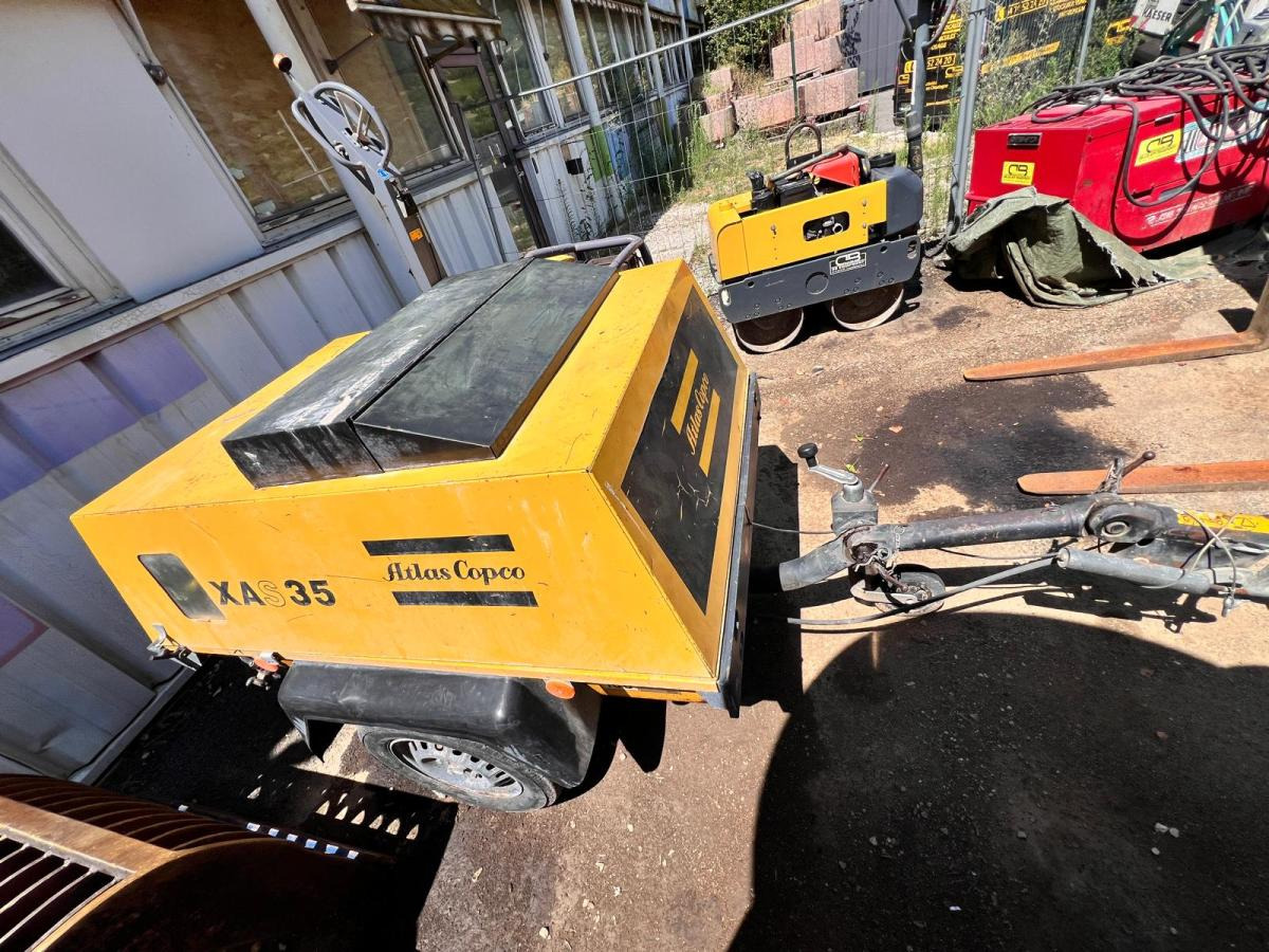 Atlas copco XAS 35 COMPRESSEUR 9BAR SUR REMORQUE (NET DE TVA) - Zračni kompresor: slika Atlas copco XAS 35 COMPRESSEUR 9BAR SUR REMORQUE (NET DE TVA) - Zračni kompresor Atlas copco XAS 35 COMPRESSEUR 9BAR SUR REMORQUE (NET DE TVA) - Zračni kompresor: slika Atlas copco XAS 35 COMPRESSEUR 9BAR SUR REMORQUE (NET DE TVA) - Zračni kompresor