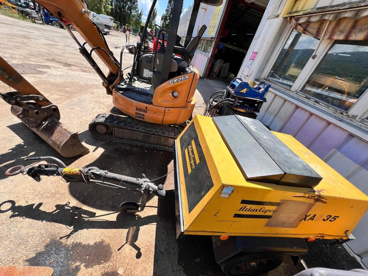 Atlas copco XAS 35 COMPRESSEUR 9BAR SUR REMORQUE (NET DE TVA) - Zračni kompresor: slika Atlas copco XAS 35 COMPRESSEUR 9BAR SUR REMORQUE (NET DE TVA) - Zračni kompresor Atlas copco XAS 35 COMPRESSEUR 9BAR SUR REMORQUE (NET DE TVA) - Zračni kompresor: slika Atlas copco XAS 35 COMPRESSEUR 9BAR SUR REMORQUE (NET DE TVA) - Zračni kompresor