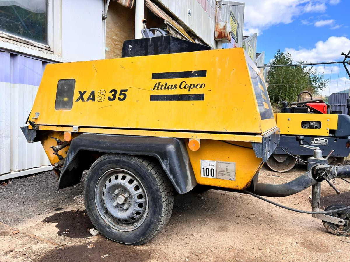 Atlas copco XAS 35 COMPRESSEUR 9BAR SUR REMORQUE (NET DE TVA) - Zračni kompresor: slika Atlas copco XAS 35 COMPRESSEUR 9BAR SUR REMORQUE (NET DE TVA) - Zračni kompresor Atlas copco XAS 35 COMPRESSEUR 9BAR SUR REMORQUE (NET DE TVA) - Zračni kompresor: slika Atlas copco XAS 35 COMPRESSEUR 9BAR SUR REMORQUE (NET DE TVA) - Zračni kompresor