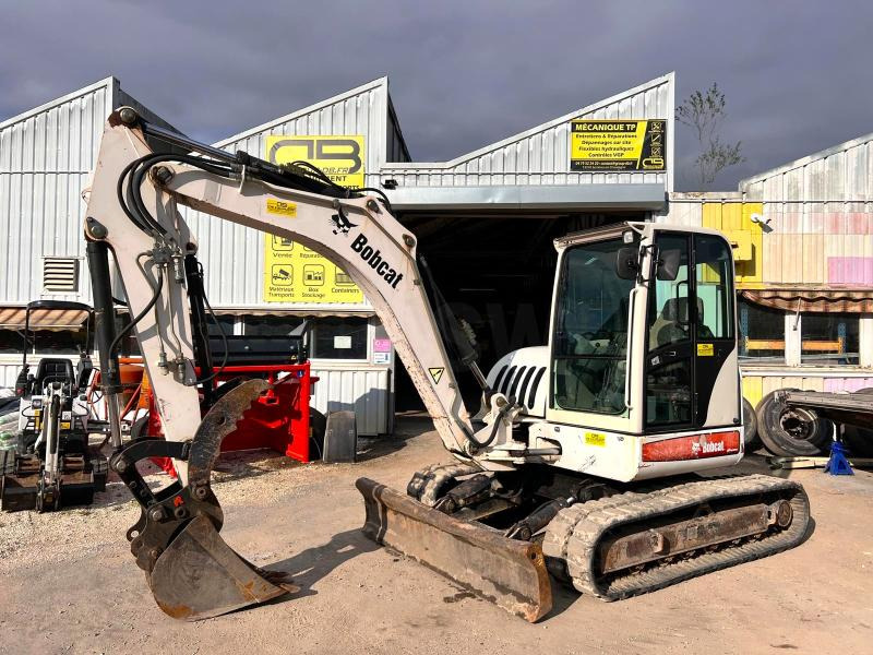 Bobcat 442B Pelle 7,5T avec pouce hydraulique - Bager gusjeničar: slika Bobcat 442B Pelle 7,5T avec pouce hydraulique - Bager gusjeničar Bobcat 442B Pelle 7,5T avec pouce hydraulique - Bager gusjeničar: slika Bobcat 442B Pelle 7,5T avec pouce hydraulique - Bager gusjeničar