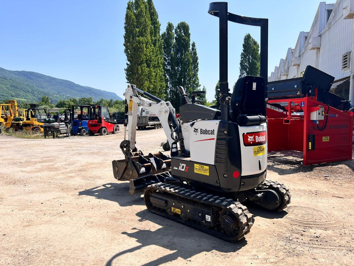 Bobcat E10 Z MINIPELLE 1T - Mini bager: slika Bobcat E10 Z MINIPELLE 1T - Mini bager Bobcat E10 Z MINIPELLE 1T - Mini bager: slika Bobcat E10 Z MINIPELLE 1T - Mini bager