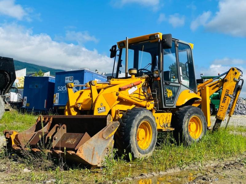 Jcb 2 CX TRACTOPELLE 5,2T (NET DE TVA) - Rovokopač-utovarivač: slika Jcb 2 CX TRACTOPELLE 5,2T (NET DE TVA) - Rovokopač-utovarivač Jcb 2 CX TRACTOPELLE 5,2T (NET DE TVA) - Rovokopač-utovarivač: slika Jcb 2 CX TRACTOPELLE 5,2T (NET DE TVA) - Rovokopač-utovarivač