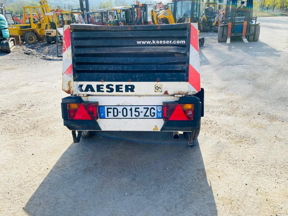 KAESER Compresseur d'air sur roues M.31 - Zračni kompresor: slika KAESER Compresseur d'air sur roues M.31 - Zračni kompresor KAESER Compresseur d'air sur roues M.31 - Zračni kompresor: slika KAESER Compresseur d'air sur roues M.31 - Zračni kompresor