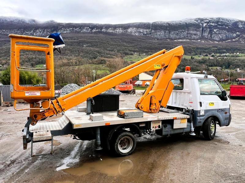 Mazda Bongo Fourgon Nacelle 14,5m - Podizna platforma, Dostavno vozilo: slika Mazda Bongo Fourgon Nacelle 14,5m - Podizna platforma, Dostavno vozilo Mazda Bongo Fourgon Nacelle 14,5m - Podizna platforma, Dostavno vozilo: slika Mazda Bongo Fourgon Nacelle 14,5m - Podizna platforma, Dostavno vozilo