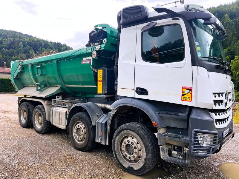 Mercedes Arocs CAMION BENNE 8x4 460cv 11L Euro6 - Kiper: slika Mercedes Arocs CAMION BENNE 8x4 460cv 11L Euro6 - Kiper Mercedes Arocs CAMION BENNE 8x4 460cv 11L Euro6 - Kiper: slika Mercedes Arocs CAMION BENNE 8x4 460cv 11L Euro6 - Kiper