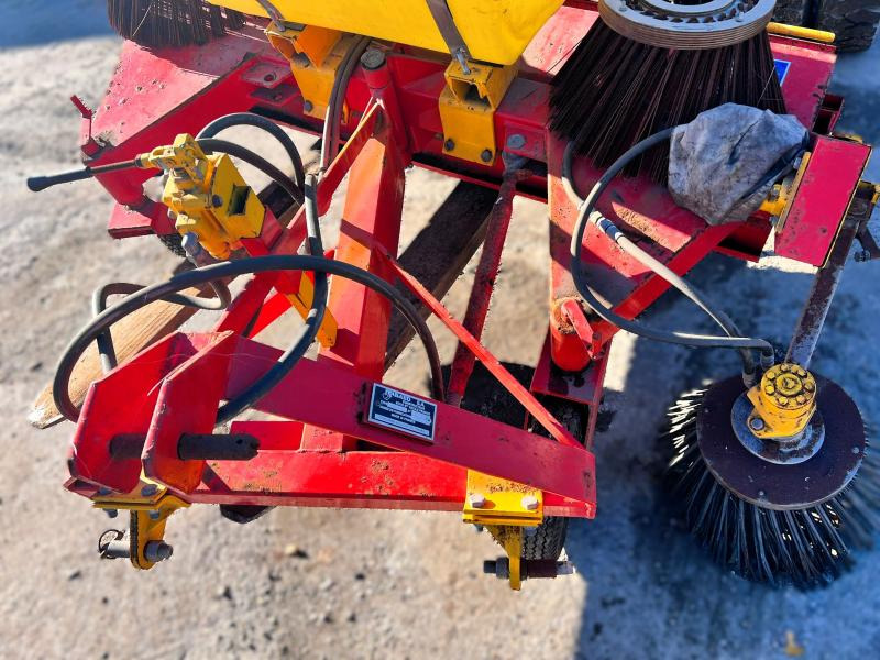 Metla RABAUD CHAMPION  BALAYEUSE ALIGNEUSE AVEC BALAIS LATERAL: slika Metla RABAUD CHAMPION  BALAYEUSE ALIGNEUSE AVEC BALAIS LATERAL