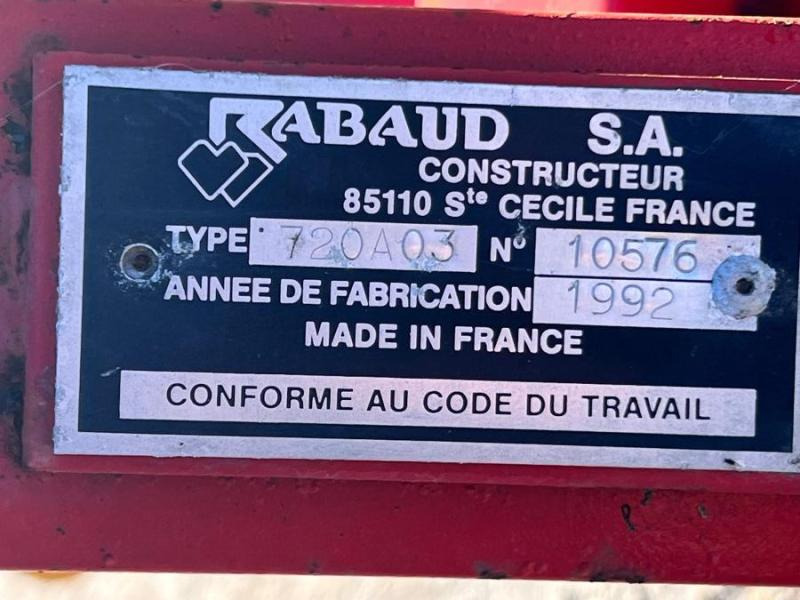 Metla RABAUD CHAMPION  BALAYEUSE ALIGNEUSE AVEC BALAIS LATERAL: slika Metla RABAUD CHAMPION  BALAYEUSE ALIGNEUSE AVEC BALAIS LATERAL