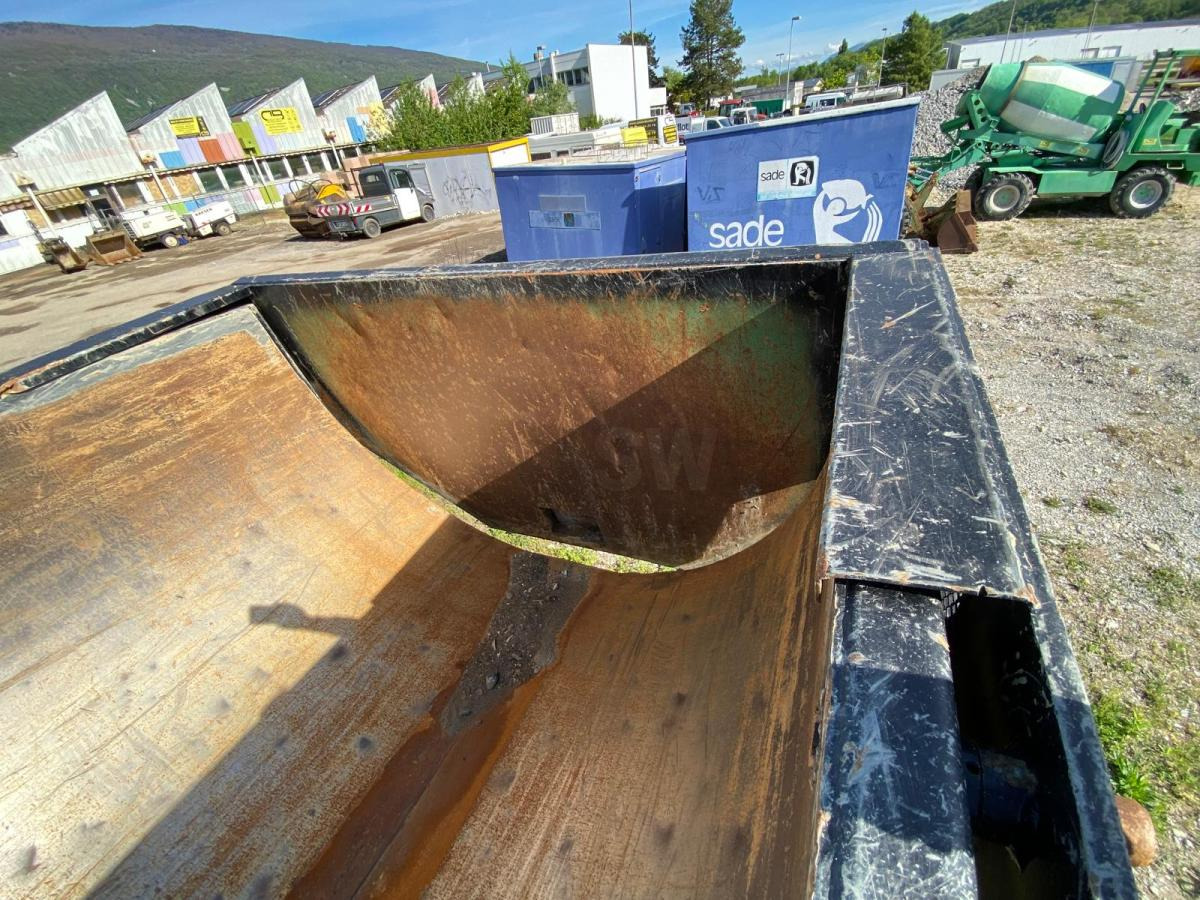 Nagibna prikolica za poljoprivredna gospodarstva/ Istovarivač RECORD R TP17 REMORQUE AGRICOLE: slika Nagibna prikolica za poljoprivredna gospodarstva/ Istovarivač RECORD R TP17 REMORQUE AGRICOLE