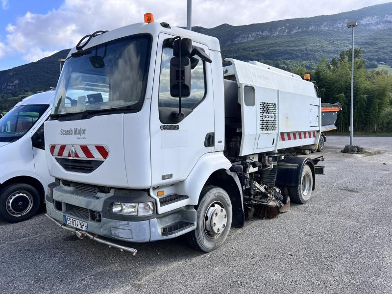 RENAULT Camion balayeur SCARAB MAJOR - Cestovna čistilica: slika RENAULT Camion balayeur SCARAB MAJOR - Cestovna čistilica RENAULT Camion balayeur SCARAB MAJOR - Cestovna čistilica: slika RENAULT Camion balayeur SCARAB MAJOR - Cestovna čistilica