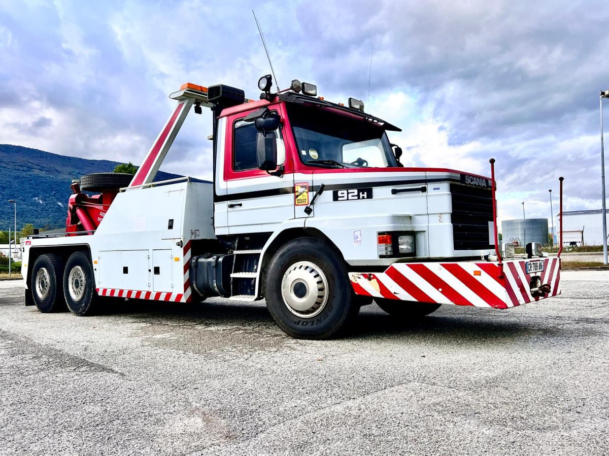Scania 92H TORPEDO DEPANNEUSE PL - Kamion za vuču: slika Scania 92H TORPEDO DEPANNEUSE PL - Kamion za vuču Scania 92H TORPEDO DEPANNEUSE PL - Kamion za vuču: slika Scania 92H TORPEDO DEPANNEUSE PL - Kamion za vuču