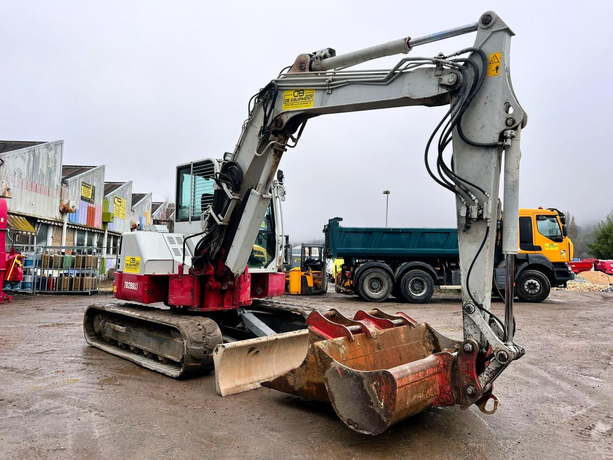 Bager gusjeničar Takeuchi TB280FR pelle à chenille 8T: slika Bager gusjeničar Takeuchi TB280FR pelle à chenille 8T Bager gusjeničar Takeuchi TB280FR pelle à chenille 8T: slika Bager gusjeničar Takeuchi TB280FR pelle à chenille 8T