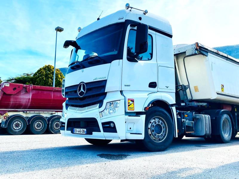 MERCEDES Tracteur routier ACTROS 1851 4X2 avec KIT HYDRAULIQUE - Tegljač: slika MERCEDES Tracteur routier ACTROS 1851 4X2 avec KIT HYDRAULIQUE - Tegljač MERCEDES Tracteur routier ACTROS 1851 4X2 avec KIT HYDRAULIQUE - Tegljač: slika MERCEDES Tracteur routier ACTROS 1851 4X2 avec KIT HYDRAULIQUE - Tegljač