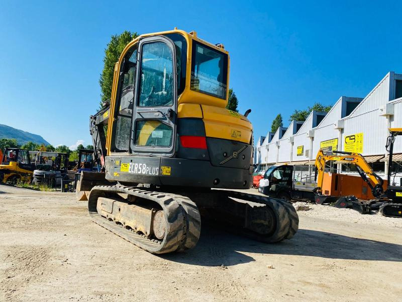 VOLVO ECR58 MINI PELLE 6.4T - Mini bager: slika VOLVO ECR58 MINI PELLE 6.4T - Mini bager VOLVO ECR58 MINI PELLE 6.4T - Mini bager: slika VOLVO ECR58 MINI PELLE 6.4T - Mini bager