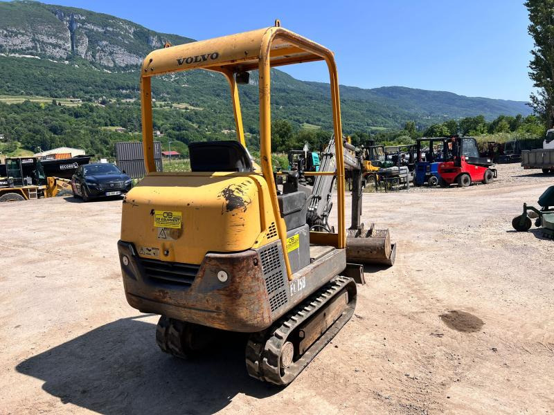Volvo EC15 B XT MINIPELLE 1,5T - Mini bager: slika Volvo EC15 B XT MINIPELLE 1,5T - Mini bager Volvo EC15 B XT MINIPELLE 1,5T - Mini bager: slika Volvo EC15 B XT MINIPELLE 1,5T - Mini bager