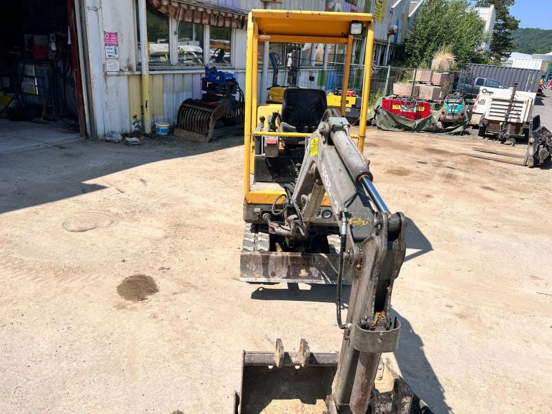 Volvo EC15 B XT MINIPELLE 1,5T - Mini bager: slika Volvo EC15 B XT MINIPELLE 1,5T - Mini bager Volvo EC15 B XT MINIPELLE 1,5T - Mini bager: slika Volvo EC15 B XT MINIPELLE 1,5T - Mini bager