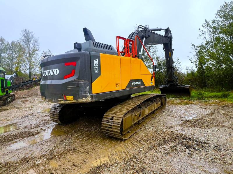 Volvo EC250EL PELLE 29T - Bager gusjeničar: slika Volvo EC250EL PELLE 29T - Bager gusjeničar Volvo EC250EL PELLE 29T - Bager gusjeničar: slika Volvo EC250EL PELLE 29T - Bager gusjeničar