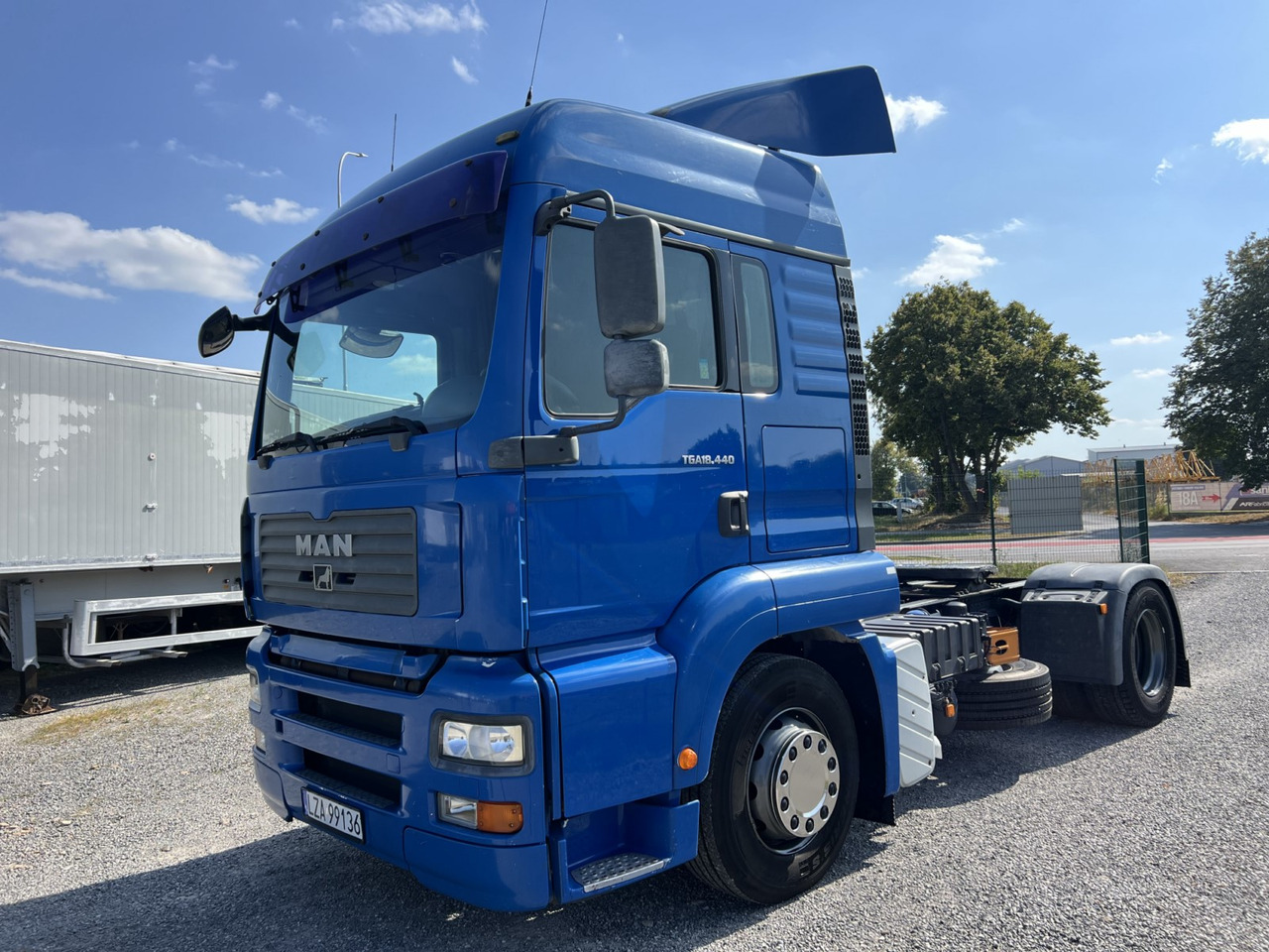 MAN TGA 18.440 - Tegljač: slika MAN TGA 18.440 - Tegljač MAN TGA 18.440 - Tegljač: slika MAN TGA 18.440 - Tegljač