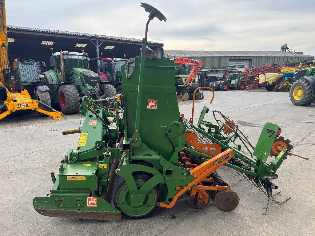 Amazone KE303-170 c/w AD303 Super Box Drill - Kombajn i sijačica: slika Amazone KE303-170 c/w AD303 Super Box Drill - Kombajn i sijačica Amazone KE303-170 c/w AD303 Super Box Drill - Kombajn i sijačica: slika Amazone KE303-170 c/w AD303 Super Box Drill - Kombajn i sijačica