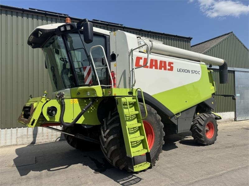 Claas Lexion 570c c/w V750 Header **F - Priključak za kombajn: slika Claas Lexion 570c c/w V750 Header **F - Priključak za kombajn Claas Lexion 570c c/w V750 Header **F - Priključak za kombajn: slika Claas Lexion 570c c/w V750 Header **F - Priključak za kombajn