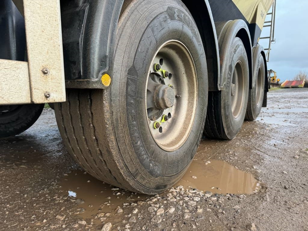Feldbinder 58 Cube Powder Tanker - Poluprikolica cisterna: slika Feldbinder 58 Cube Powder Tanker - Poluprikolica cisterna Feldbinder 58 Cube Powder Tanker - Poluprikolica cisterna: slika Feldbinder 58 Cube Powder Tanker - Poluprikolica cisterna