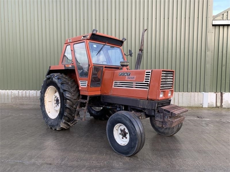 Fiat Fiat 1280 Turbo 2WD - Traktor: slika Fiat Fiat 1280 Turbo 2WD - Traktor Fiat Fiat 1280 Turbo 2WD - Traktor: slika Fiat Fiat 1280 Turbo 2WD - Traktor